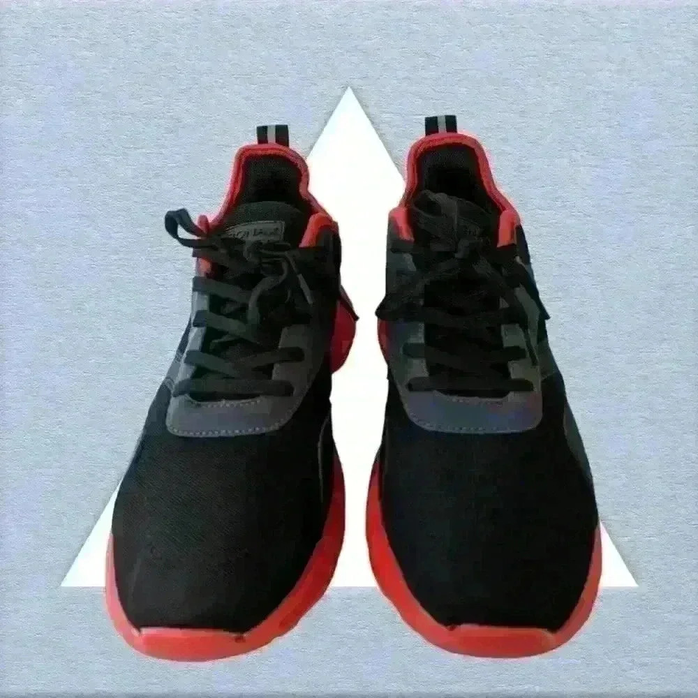 BRONAX Men's Tennis Shoe , Running , Gym Wear Size 11.5